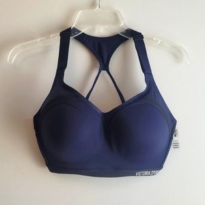 VS Incredible sports bra, NWT 34DDD